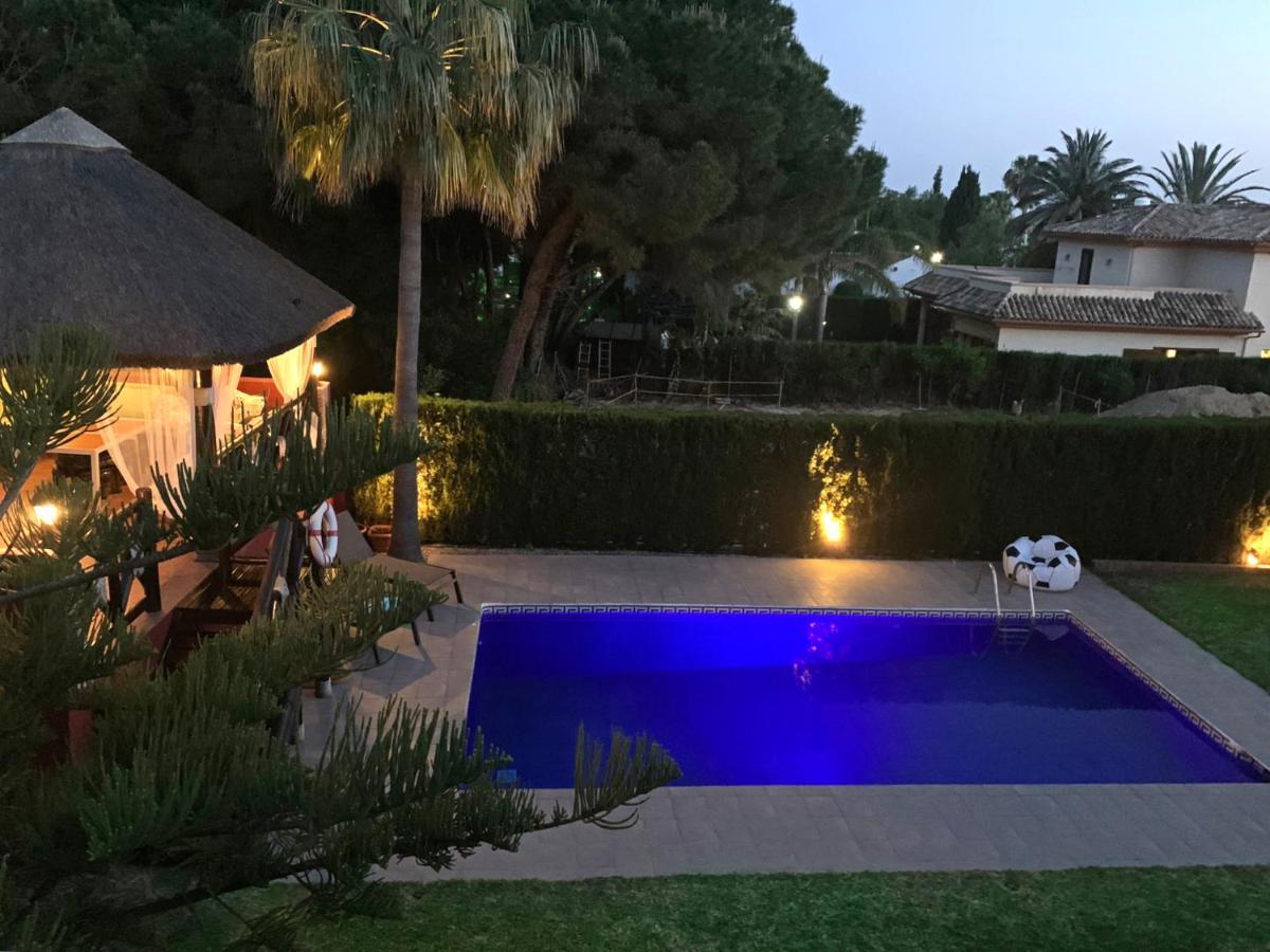 Nabrisa Marbella, 5 Bedroom, Private Pool, Garden, Bbq Villa